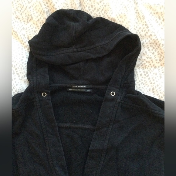 Club Monaco shirt sleeve sweater - Picture 3 of 3